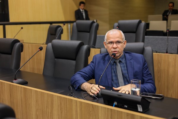 Tiago Vasconcelos Destaca Reforma do CSU do Monte Castelo em Discurso na ALEPI